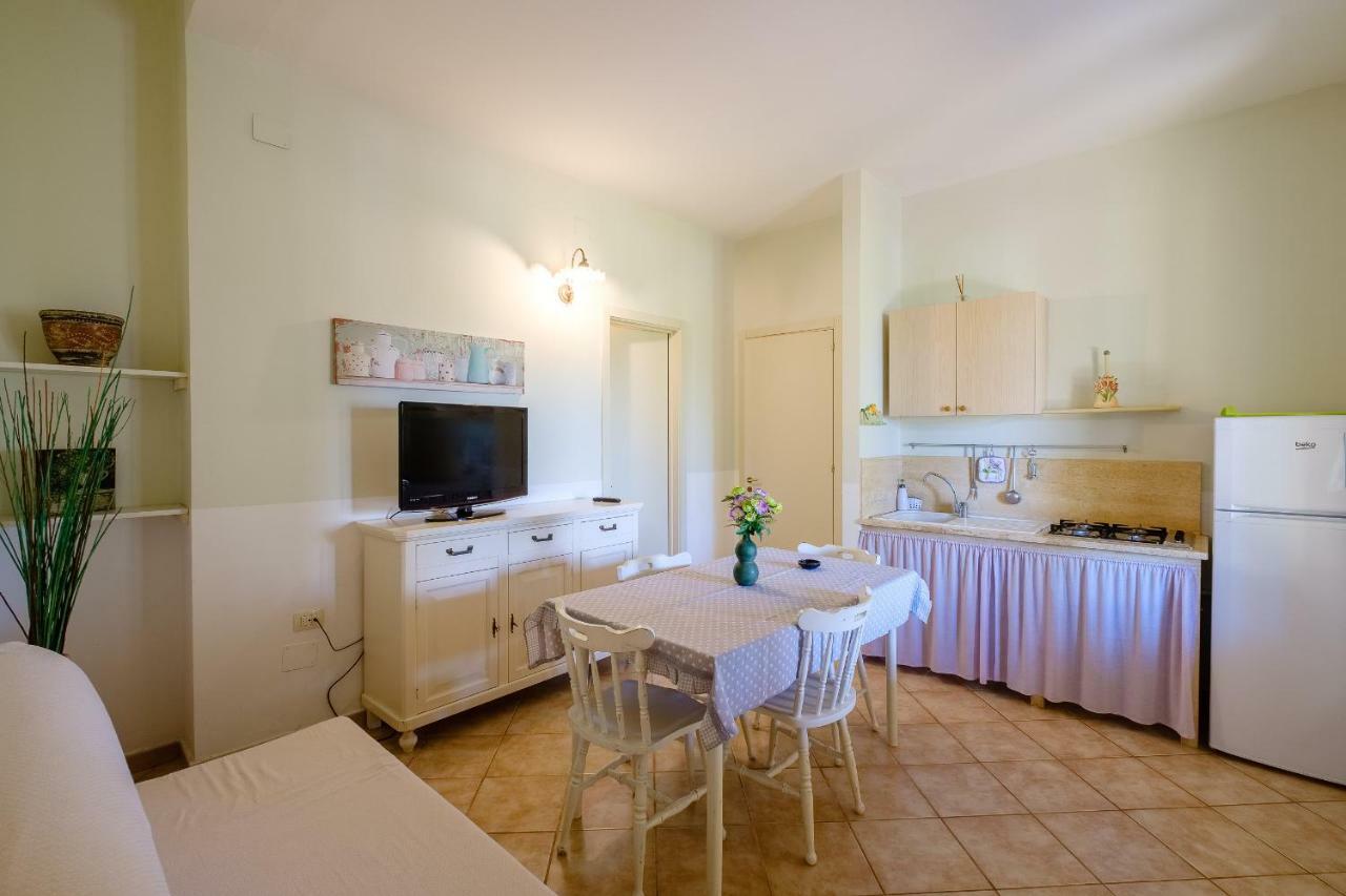 Two-Bedroom Apartment (4 Adults),394056018:JPEG